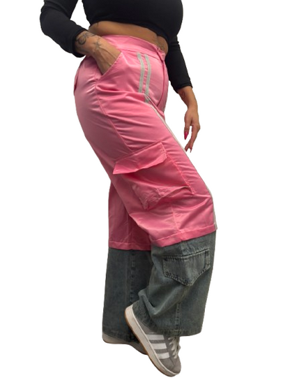 Tuta palazzo con jeans nel fondo